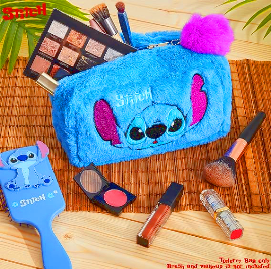 Disney Merchandise auf Amazon Deutschland. Hier zum Beispiel Stitch Merchandise. Stitch Kulturtasche und Stitch Bürste.